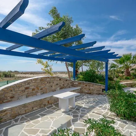 Crystal Naxos 1 At