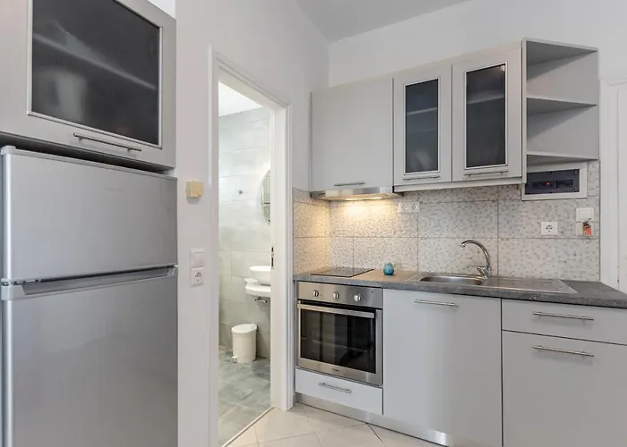 מלון דירות Crystal Naxos 1 At מיקרי ויגלה