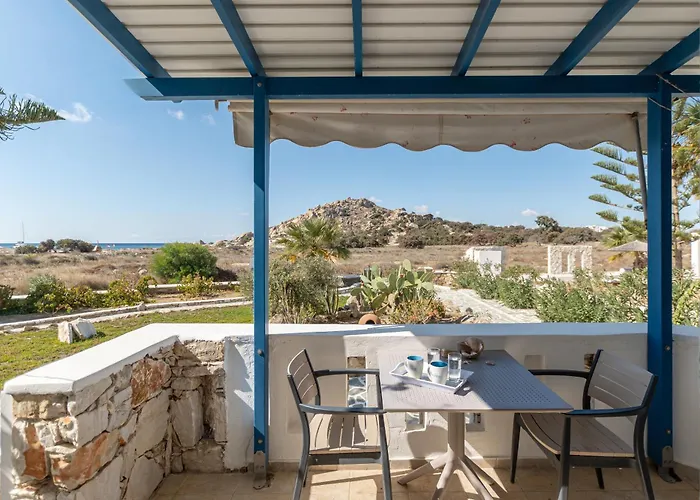 Crystal Naxos 1 At מלון דירות 4*