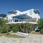 Crystal Naxos 1 At Mikri Vigla