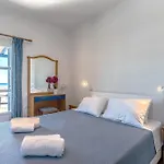 Crystal Naxos 1 At 4*